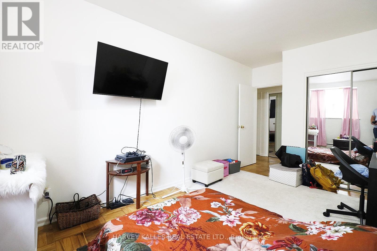 308 - 1751 VICTORIA PK AVENUE