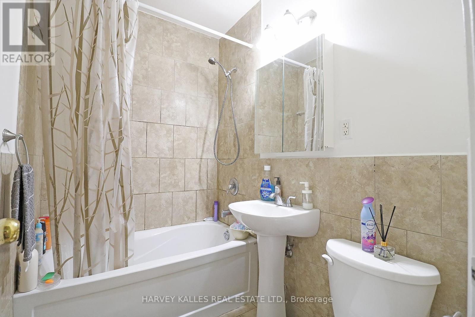 308 - 1751 VICTORIA PK AVENUE