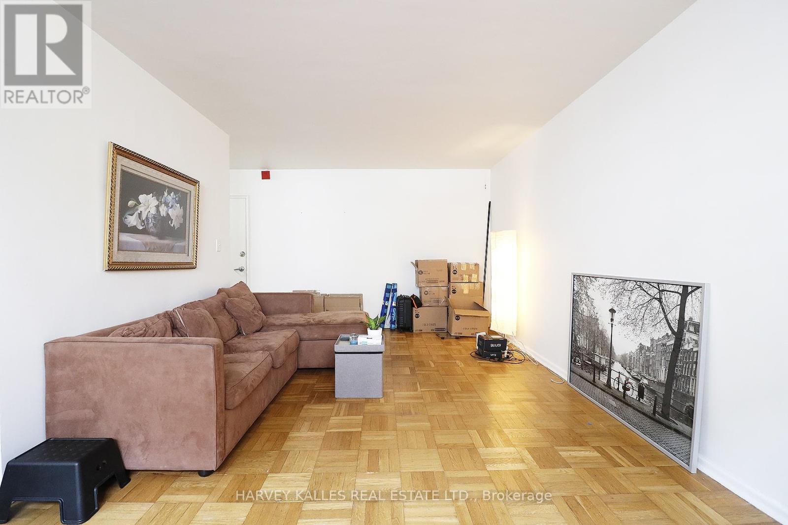 308 - 1751 VICTORIA PK AVENUE