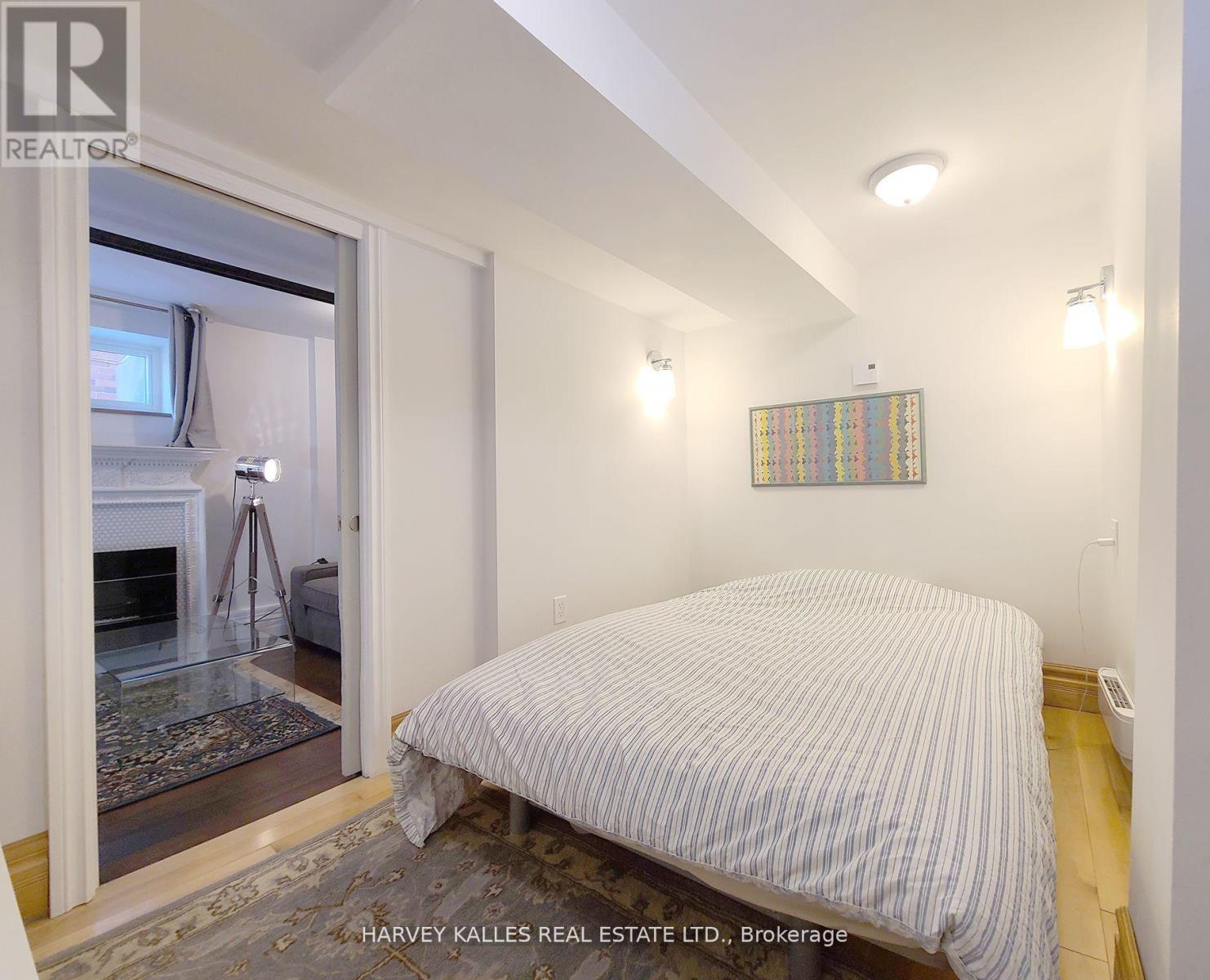 5 - 27 HIAWATHA ROAD