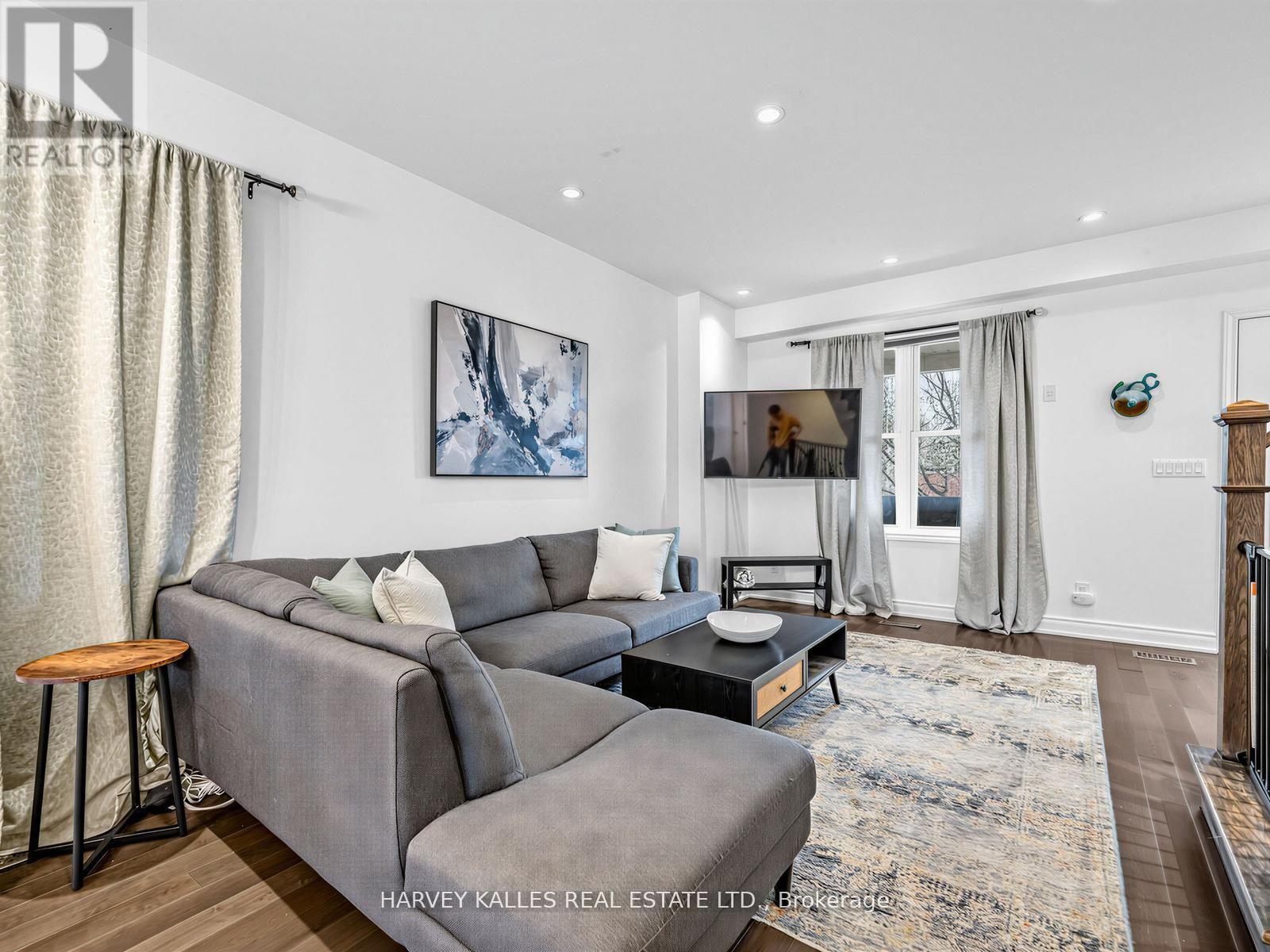358 MORTIMER AVENUE