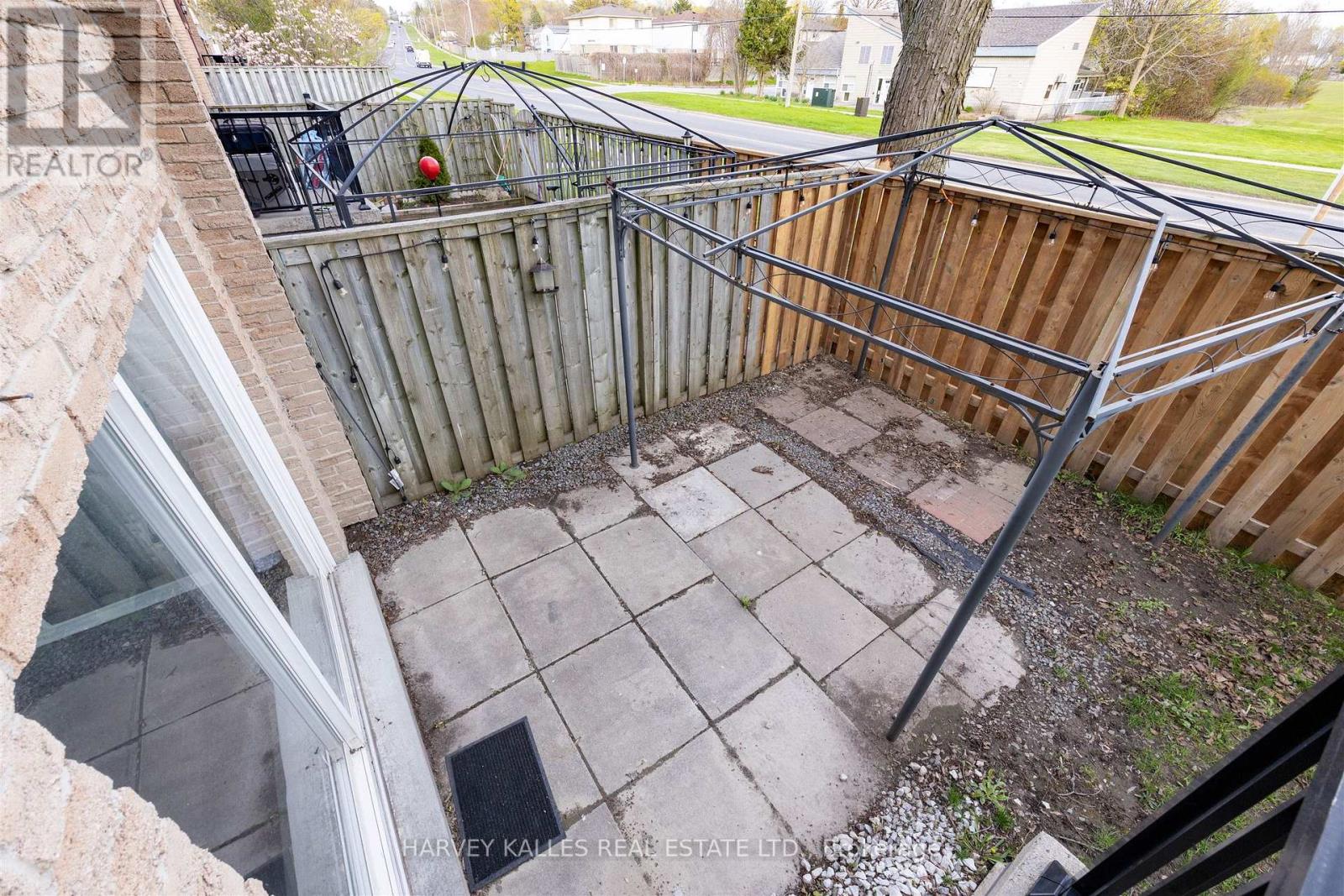 82 - 321 BLACKTHORN STREET