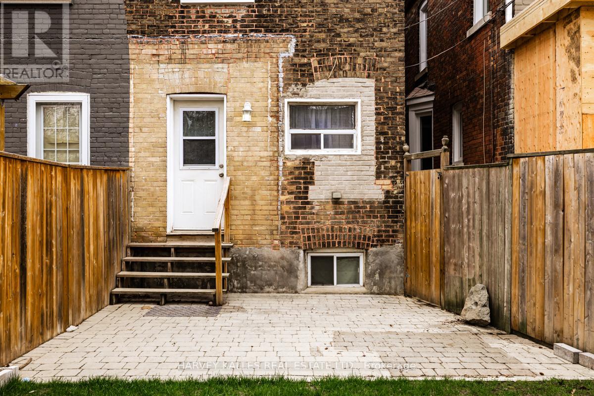 50 ASHDALE AVENUE