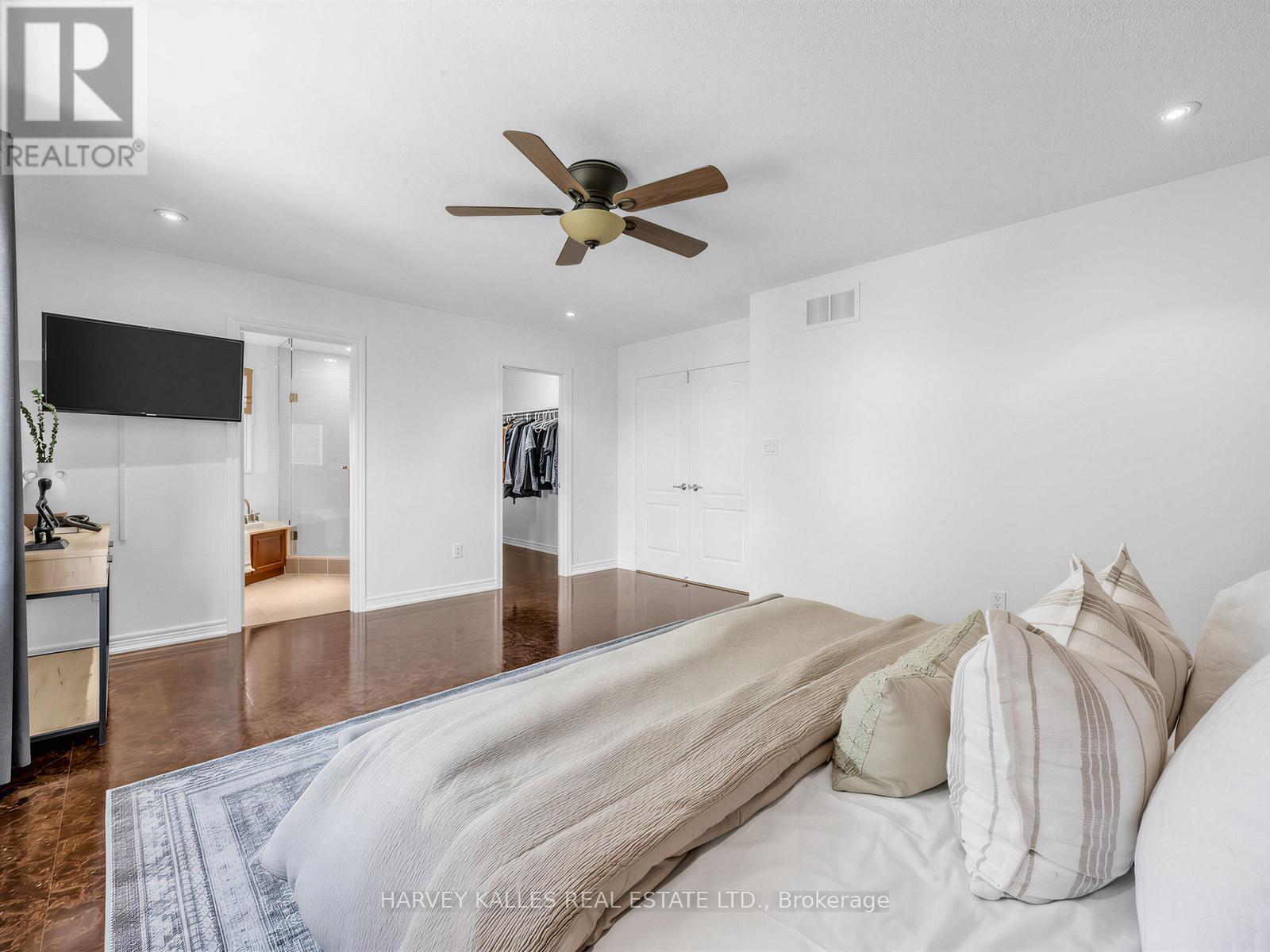 1636 GLENBOURNE DRIVE