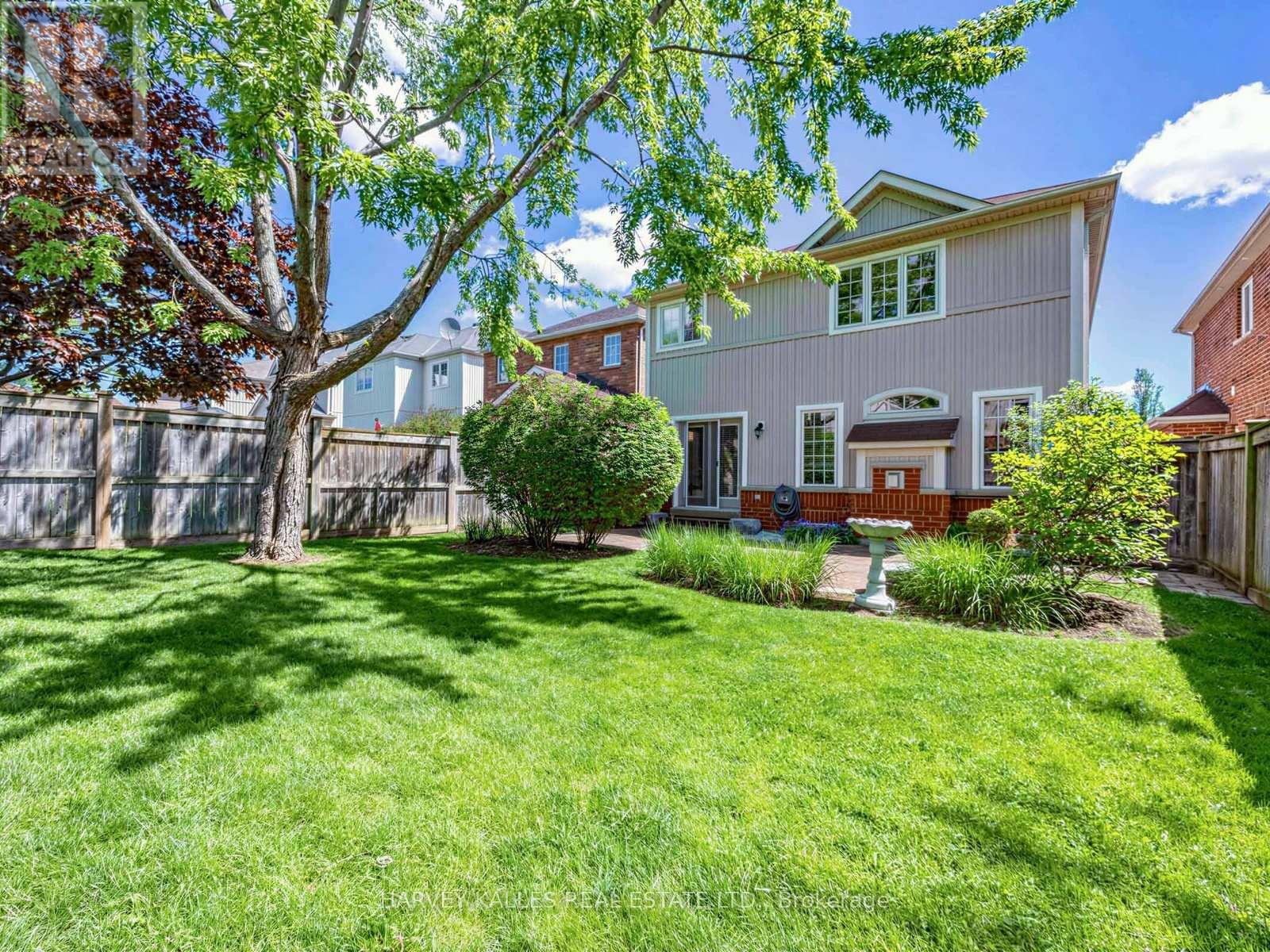 1636 GLENBOURNE DRIVE