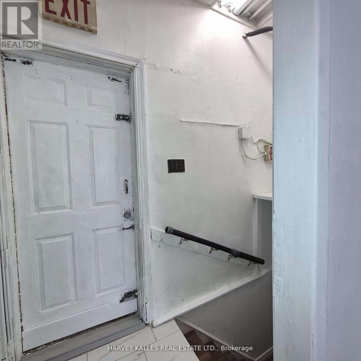 1175 VICTORIA PARK AVENUE