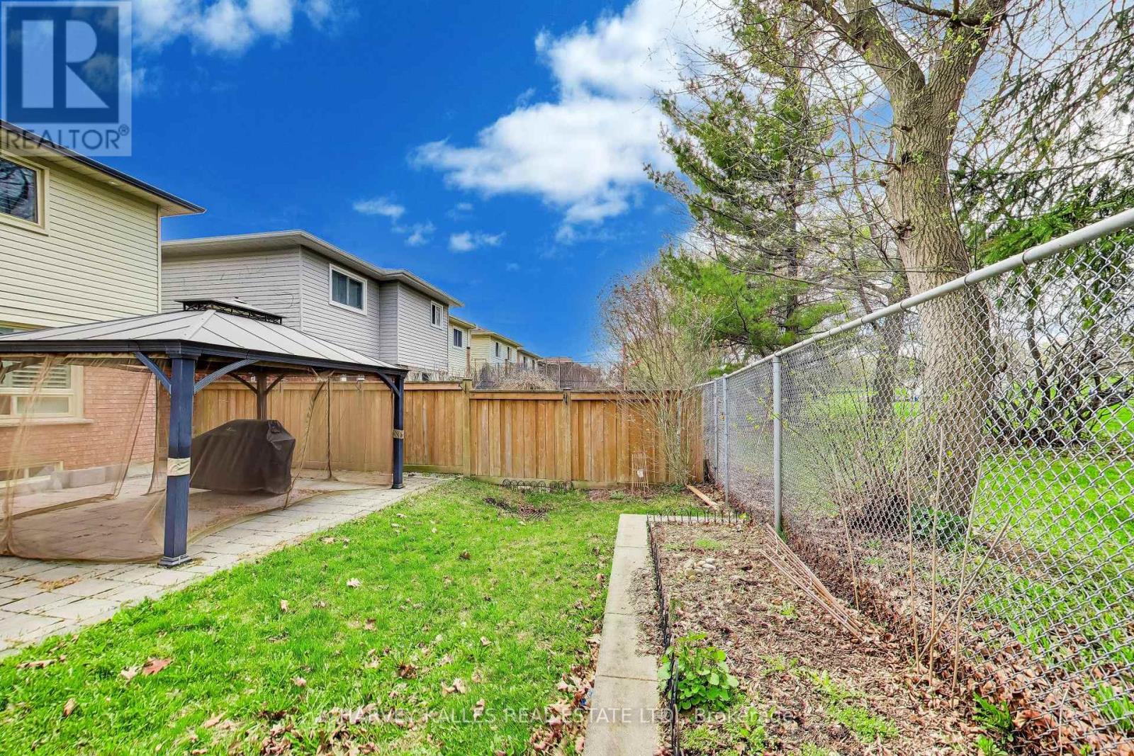 70 ANDONA CRESCENT