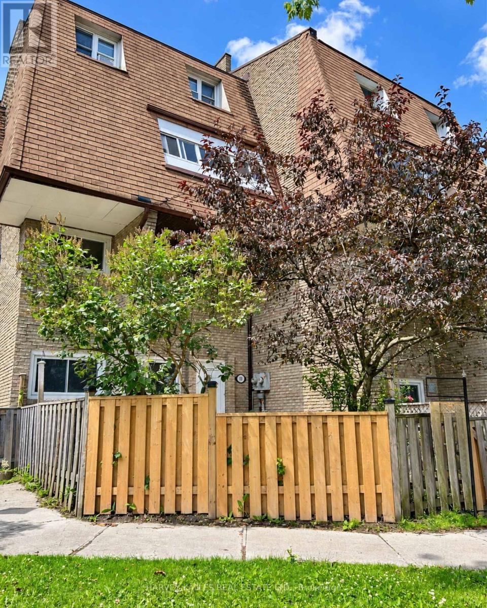 58 78 Scarborough Golf Club Road Toronto Scarborough Village Ontario Canada M1m3c5 29862633