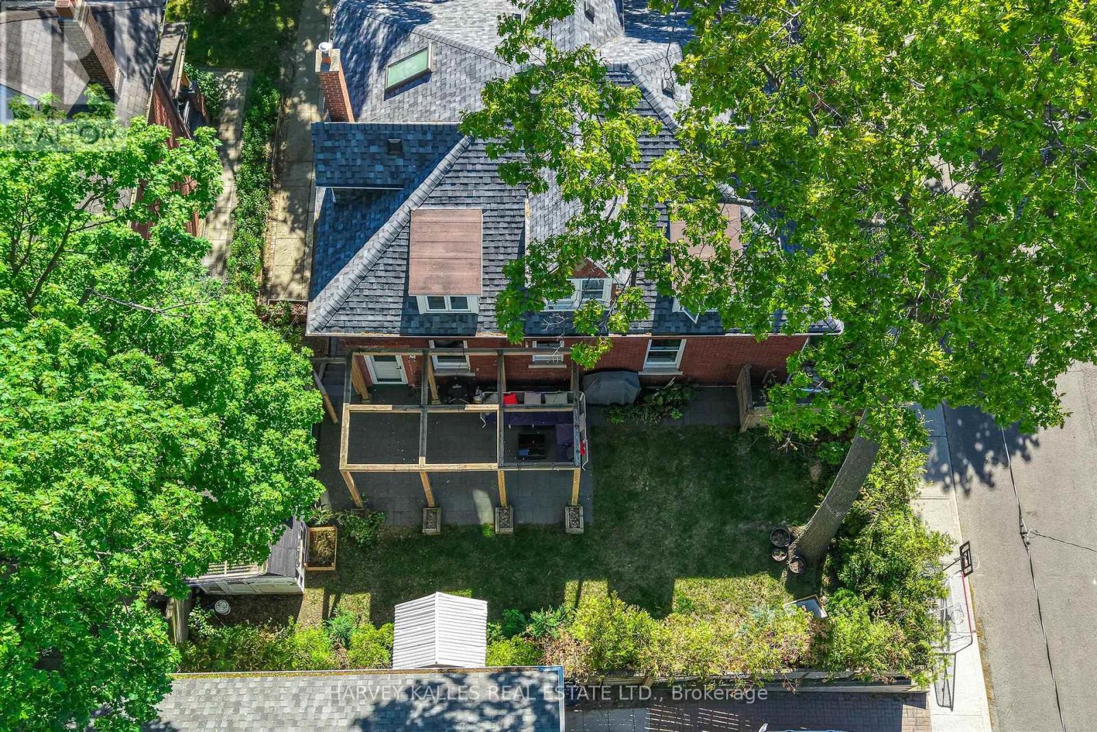 139 HAMMERSMITH AVENUE
