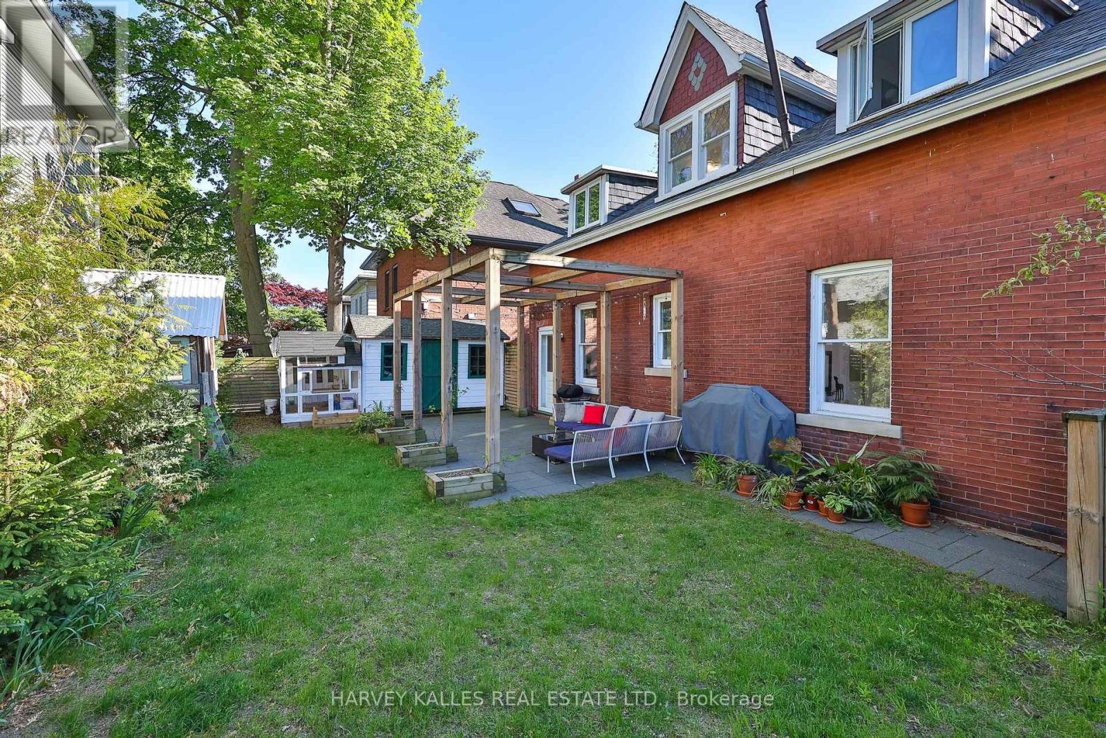 139 HAMMERSMITH AVENUE