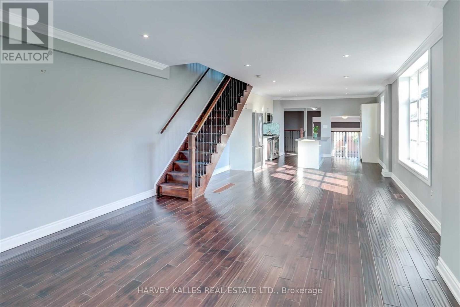 58 SANDFORD AVENUE