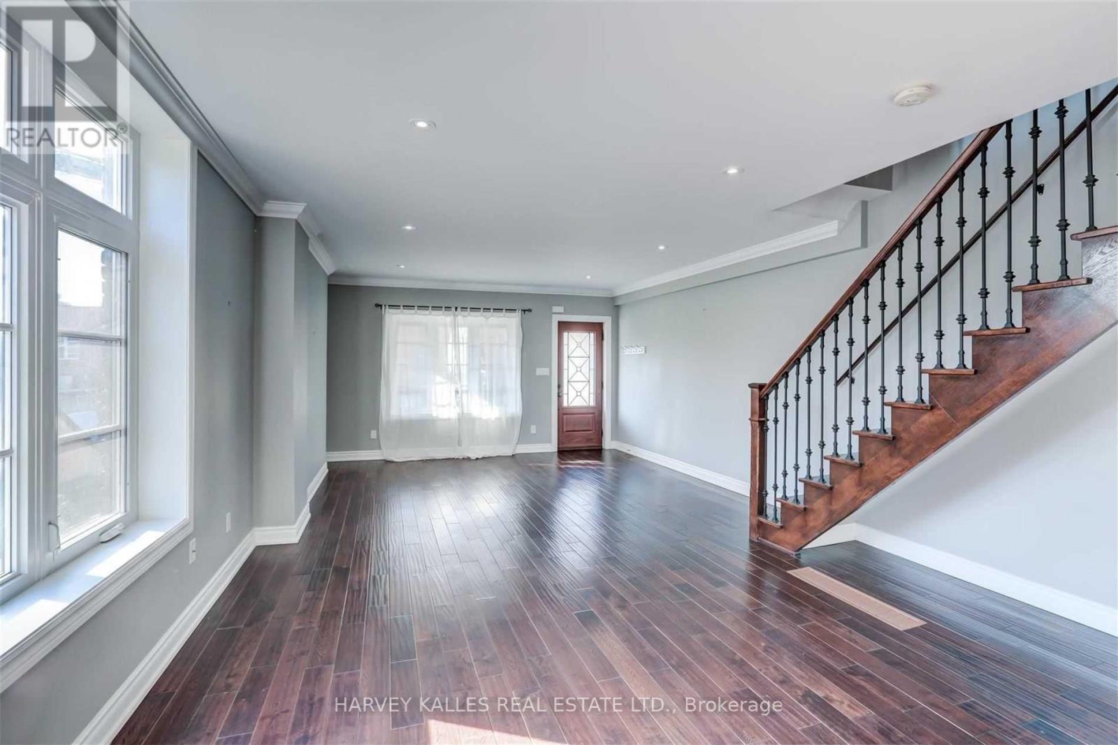 58 SANDFORD AVENUE