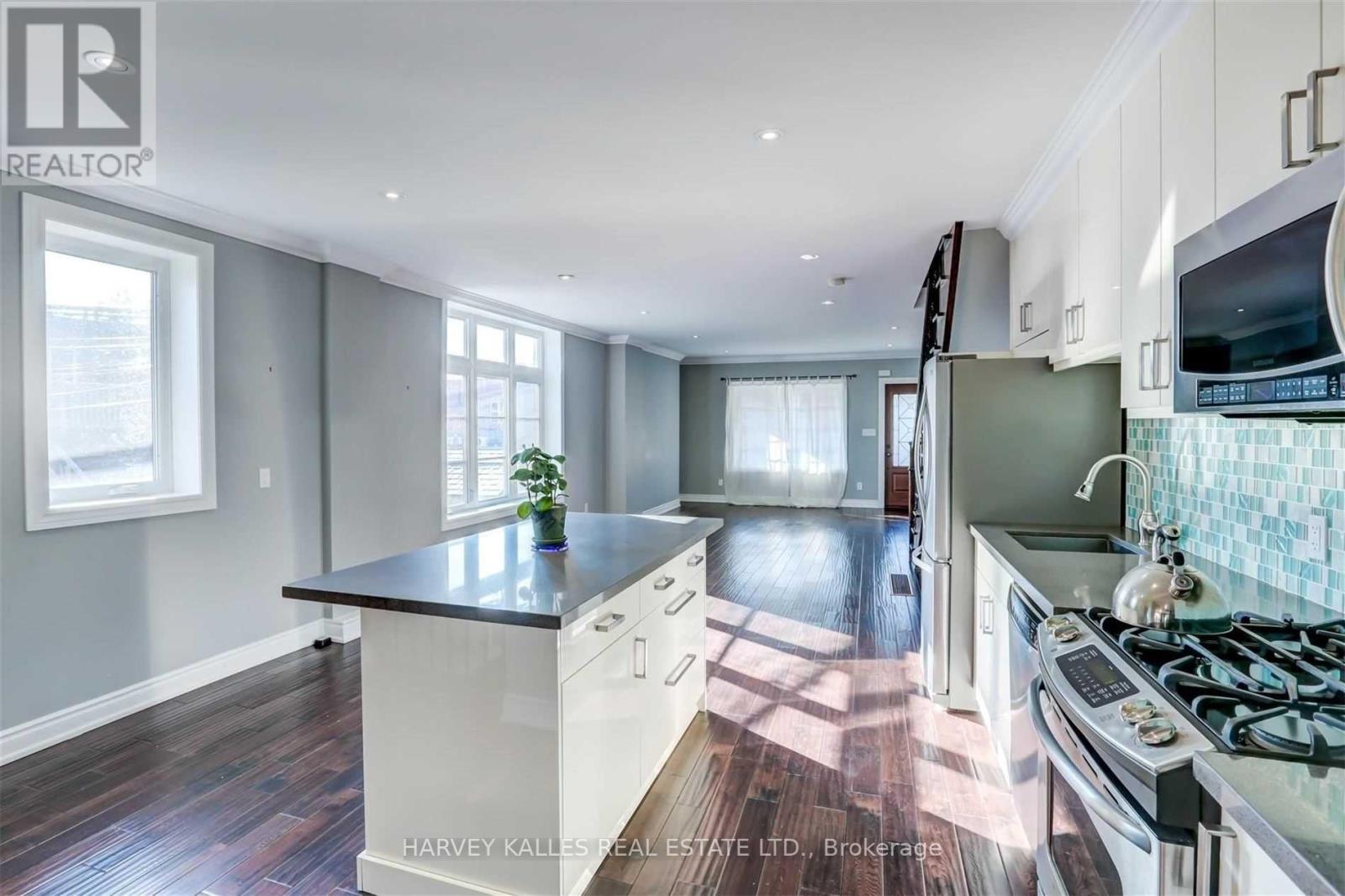 58 SANDFORD AVENUE
