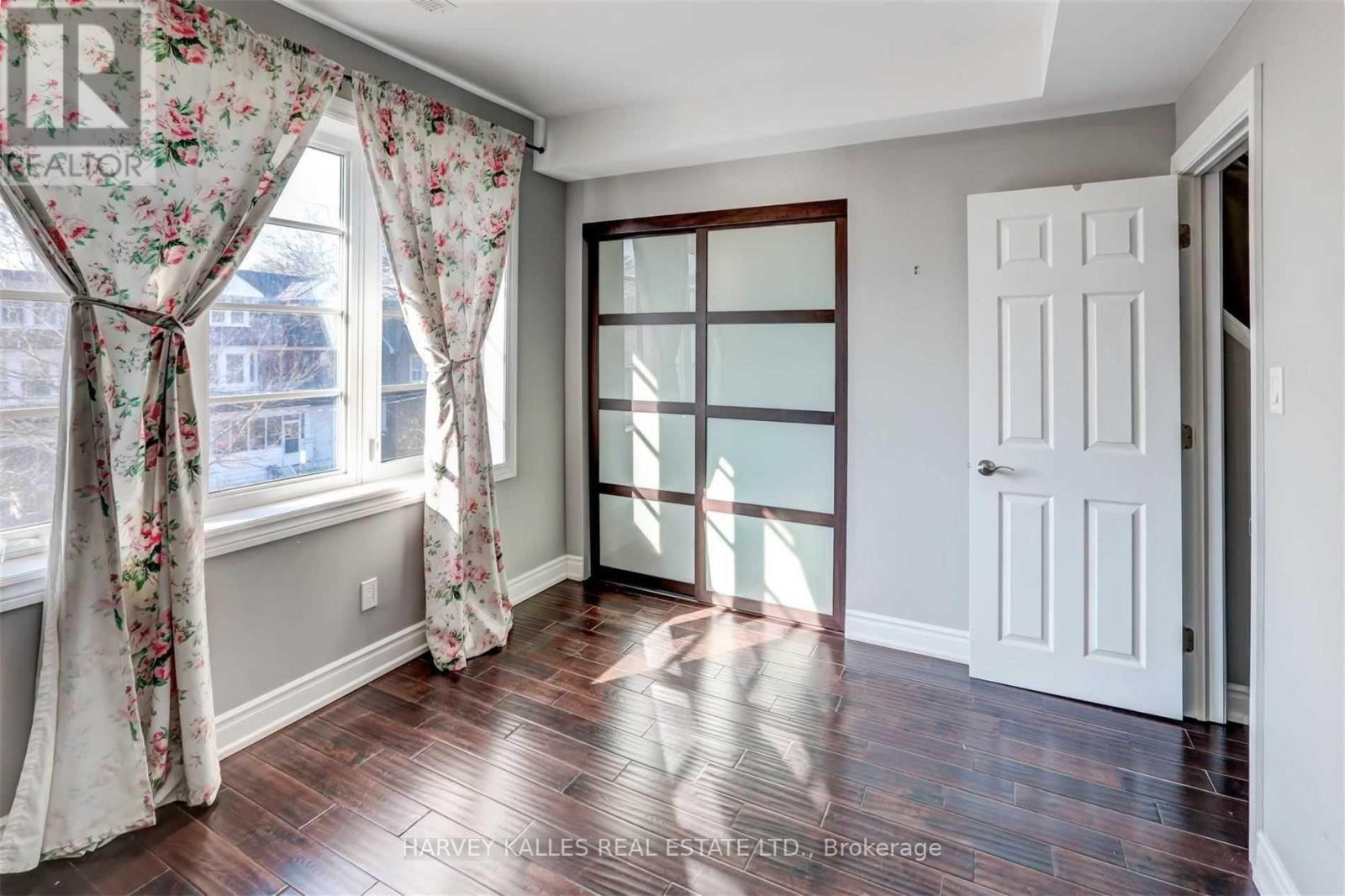 58 SANDFORD AVENUE