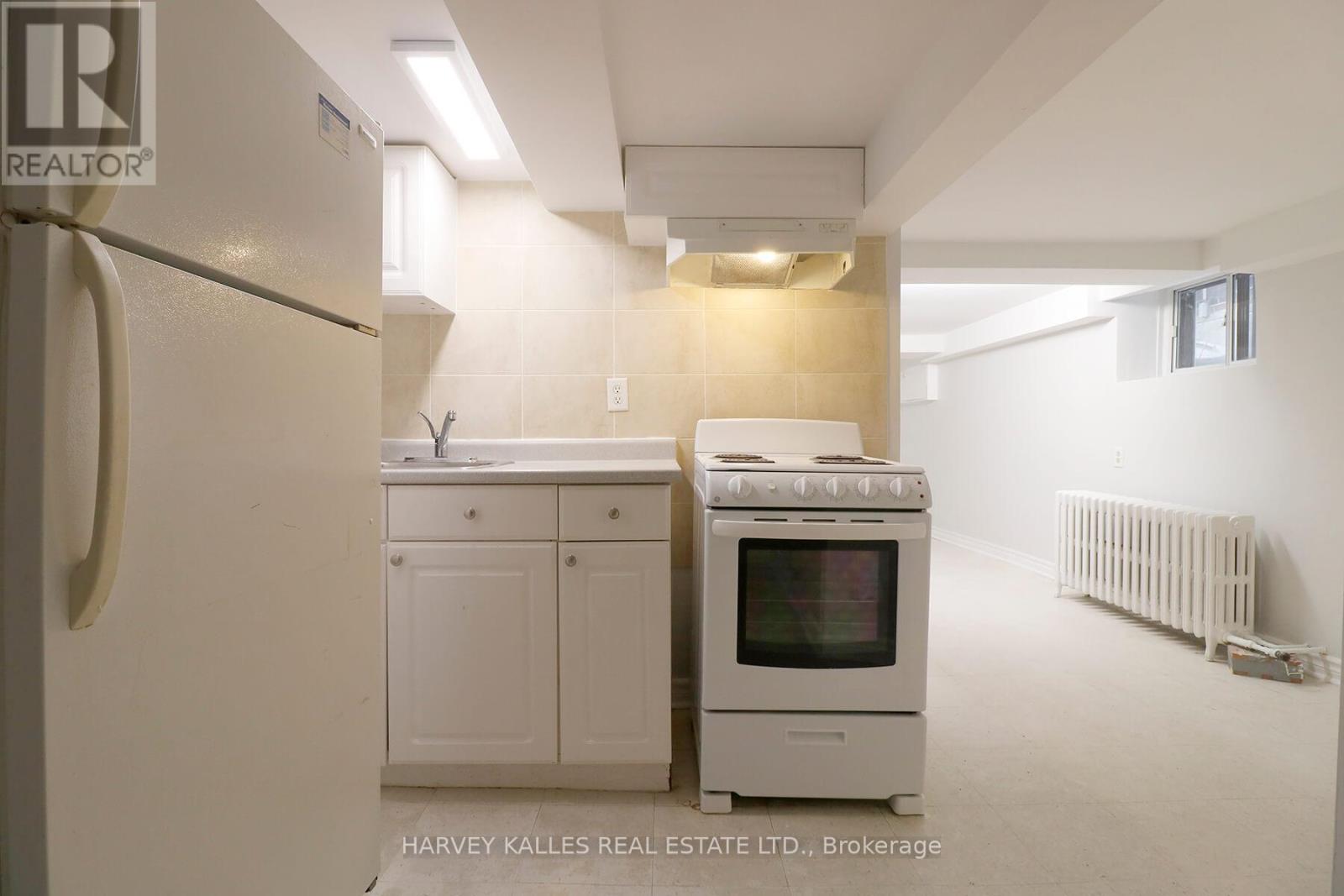 BASEMENT - 156 GILLARD AVENUE