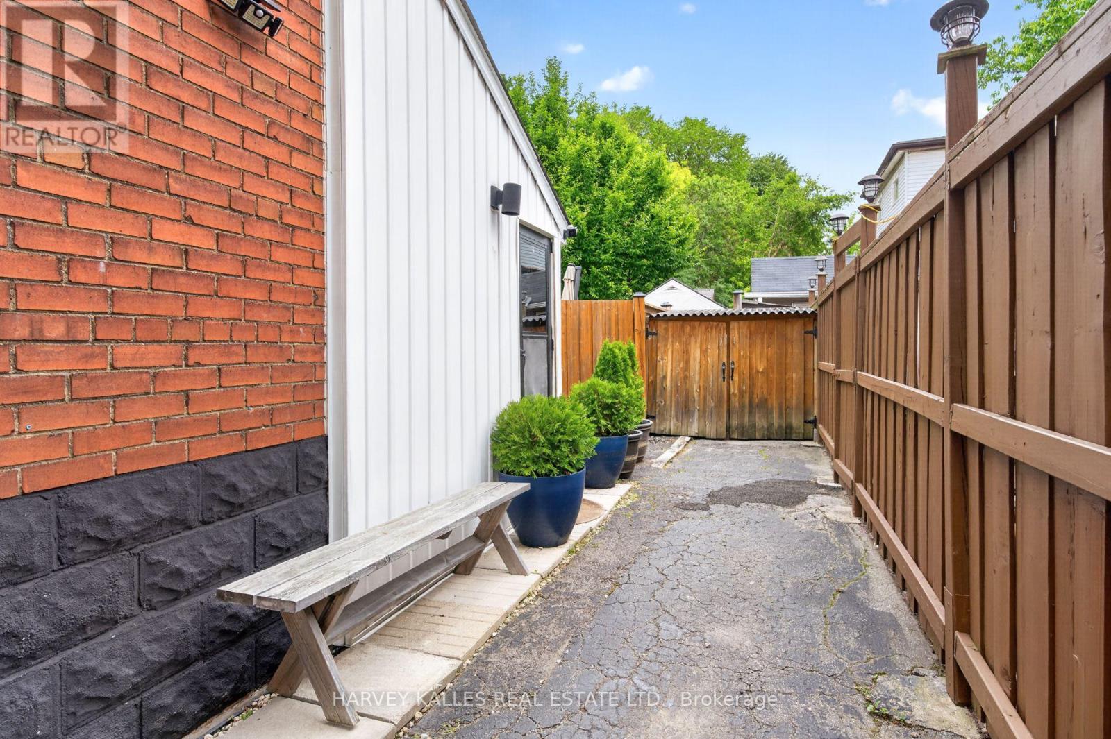 117 DAWES ROAD