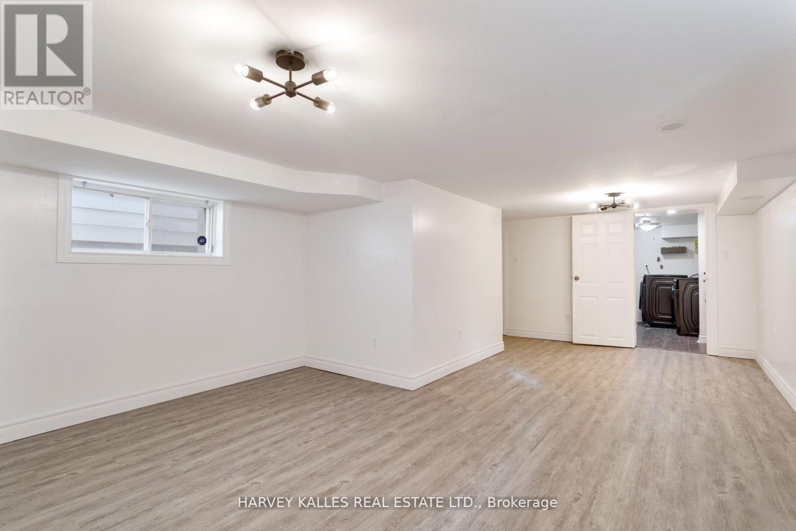 139 KING EDWARD AVENUE