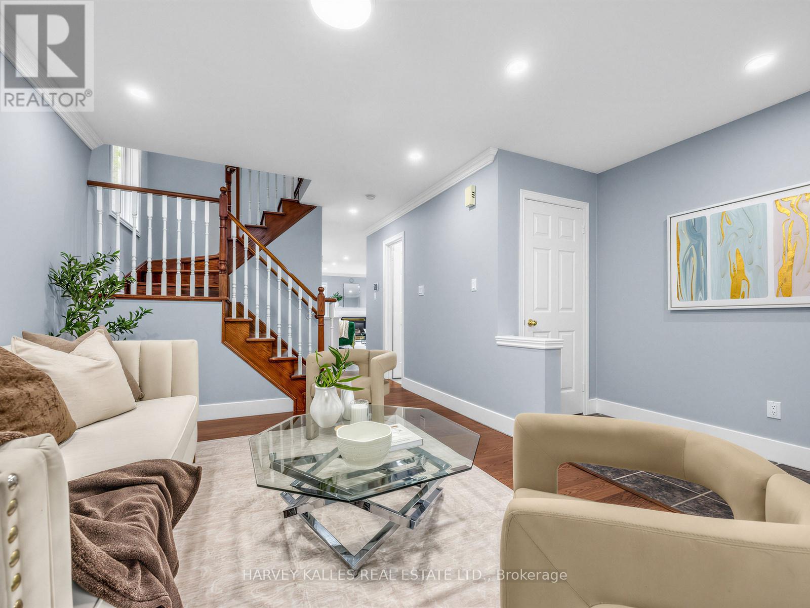 MAIN/UPPER - 2120 ERIN GATE BOULEVARD