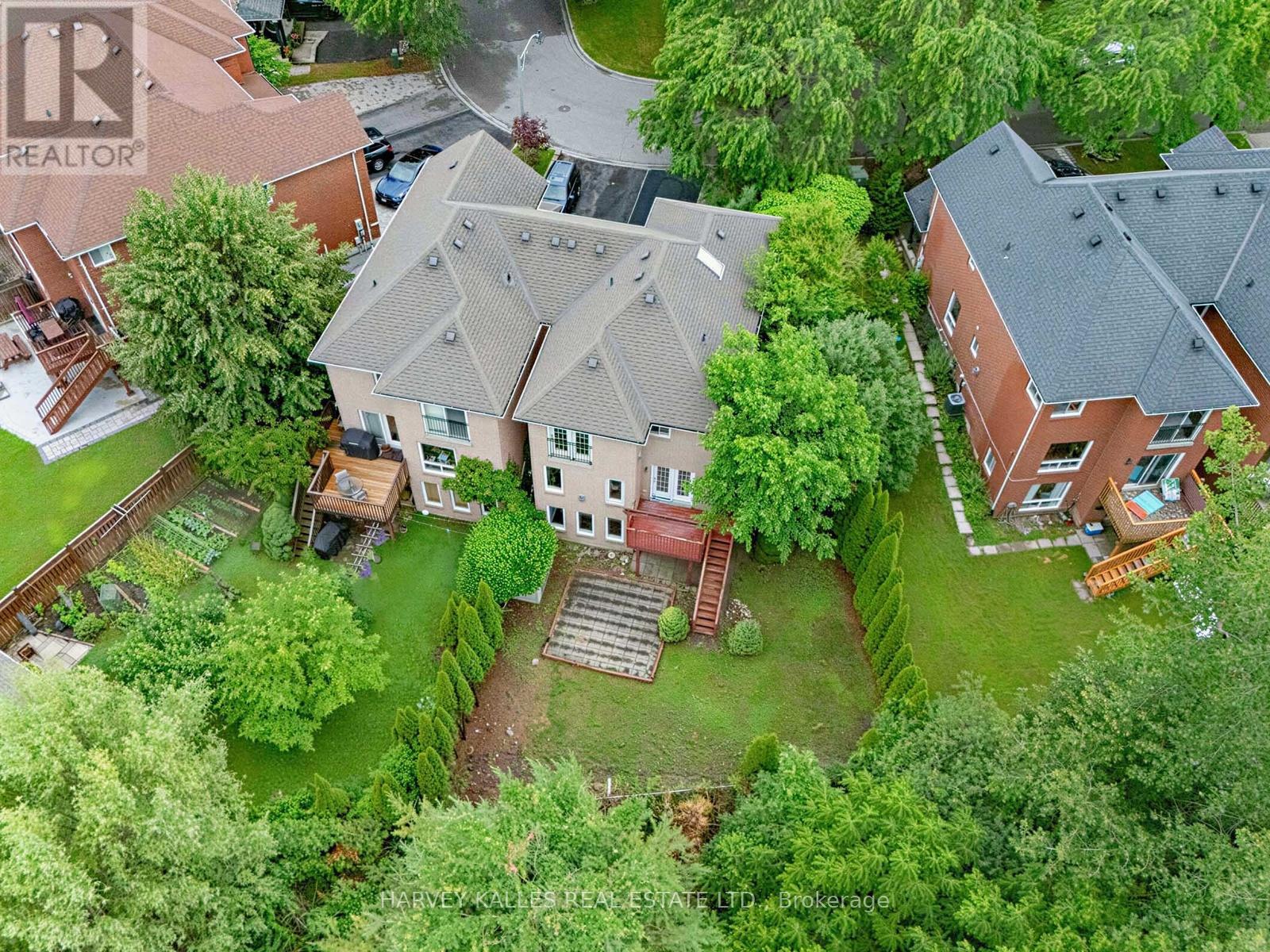 MAIN/UPPER - 2120 ERIN GATE BOULEVARD