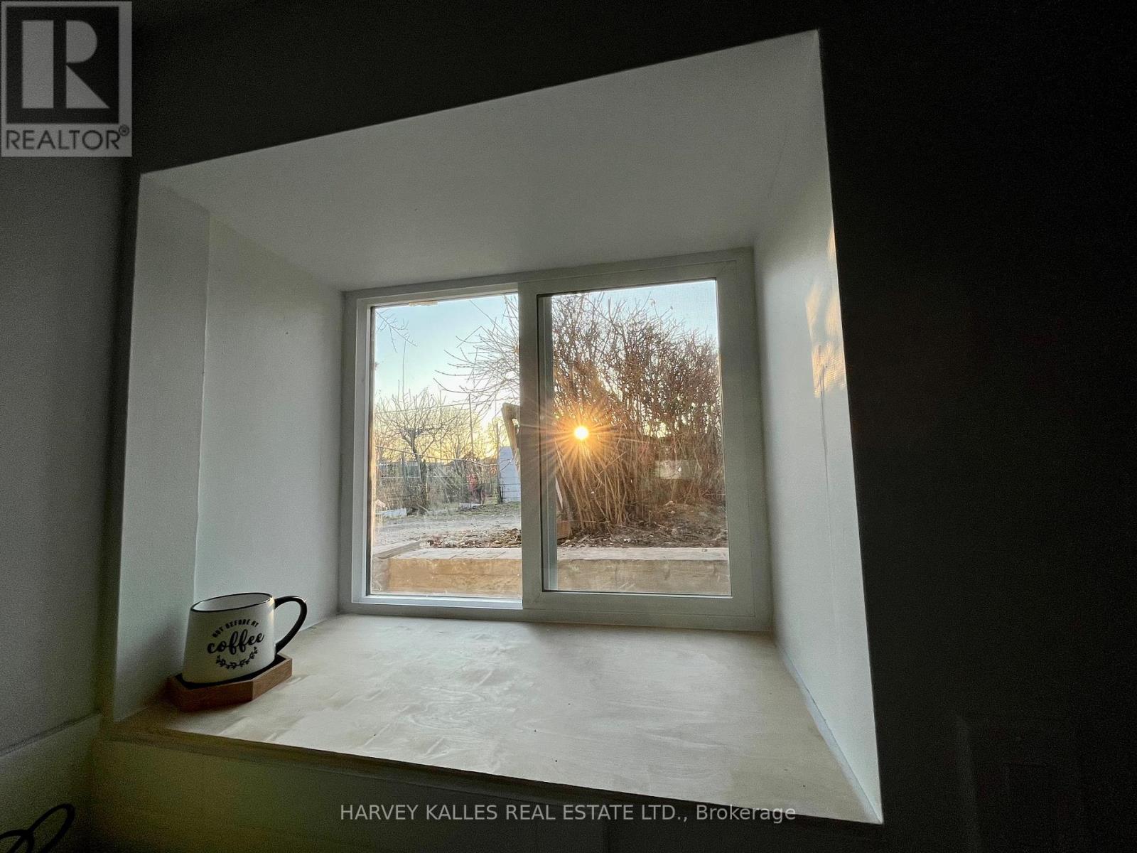 LOWER - 26 LEYTON AVENUE