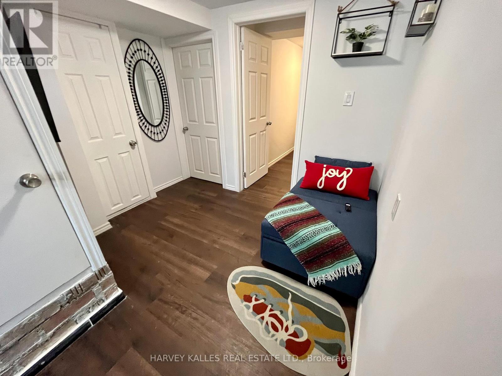 LOWER - 26 LEYTON AVENUE