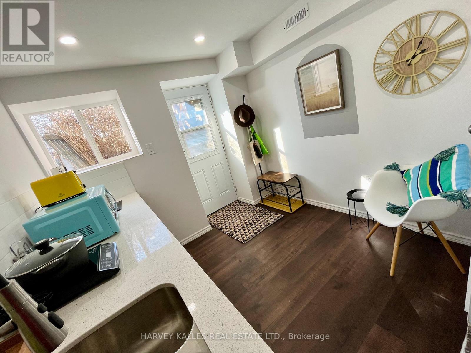 LOWER - 26 LEYTON AVENUE
