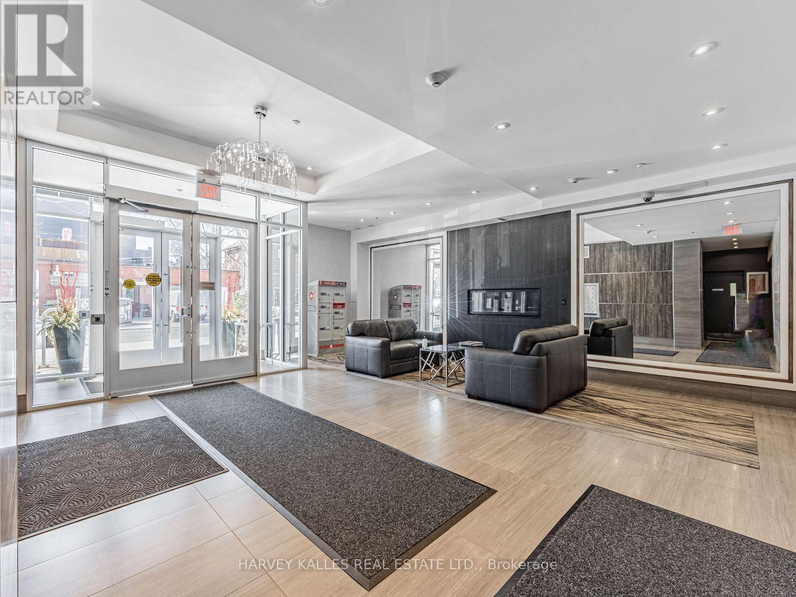404 - 1 RAINSFORD ROAD