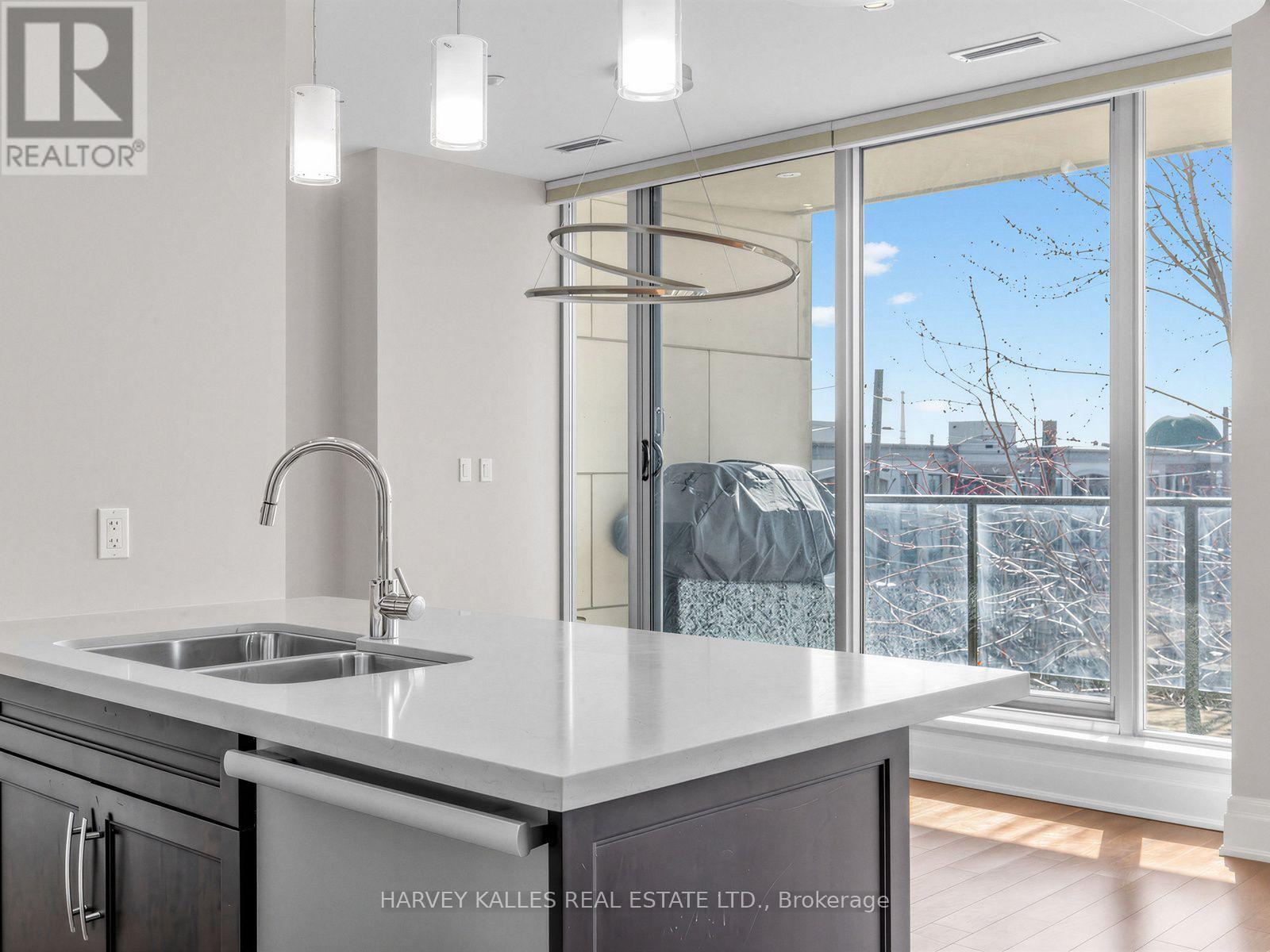 404 - 1 RAINSFORD ROAD