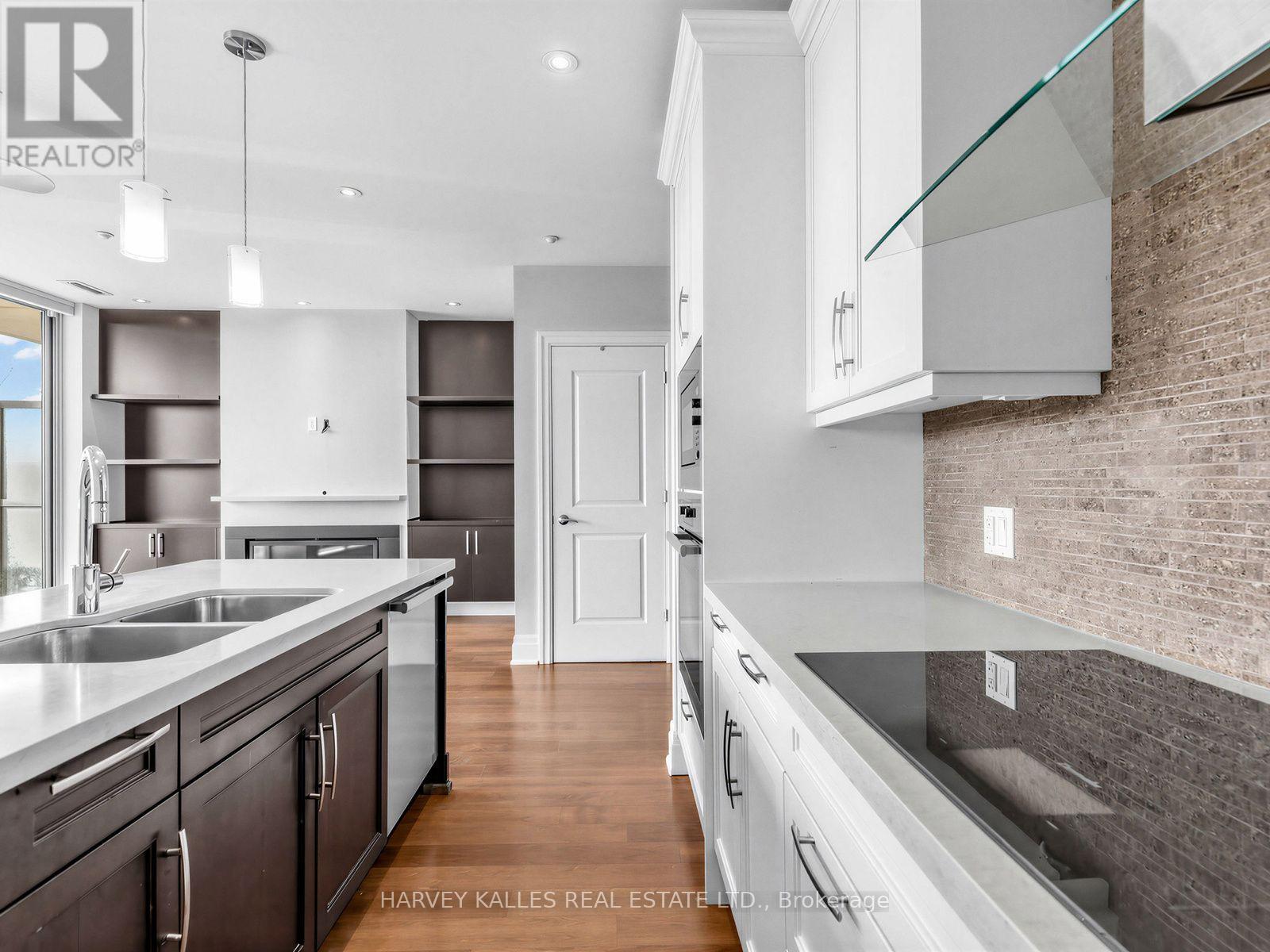 404 - 1 RAINSFORD ROAD