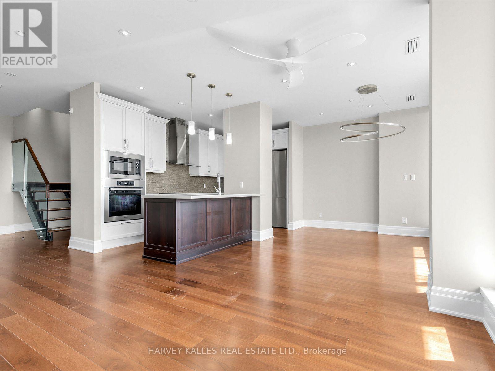 404 - 1 RAINSFORD ROAD