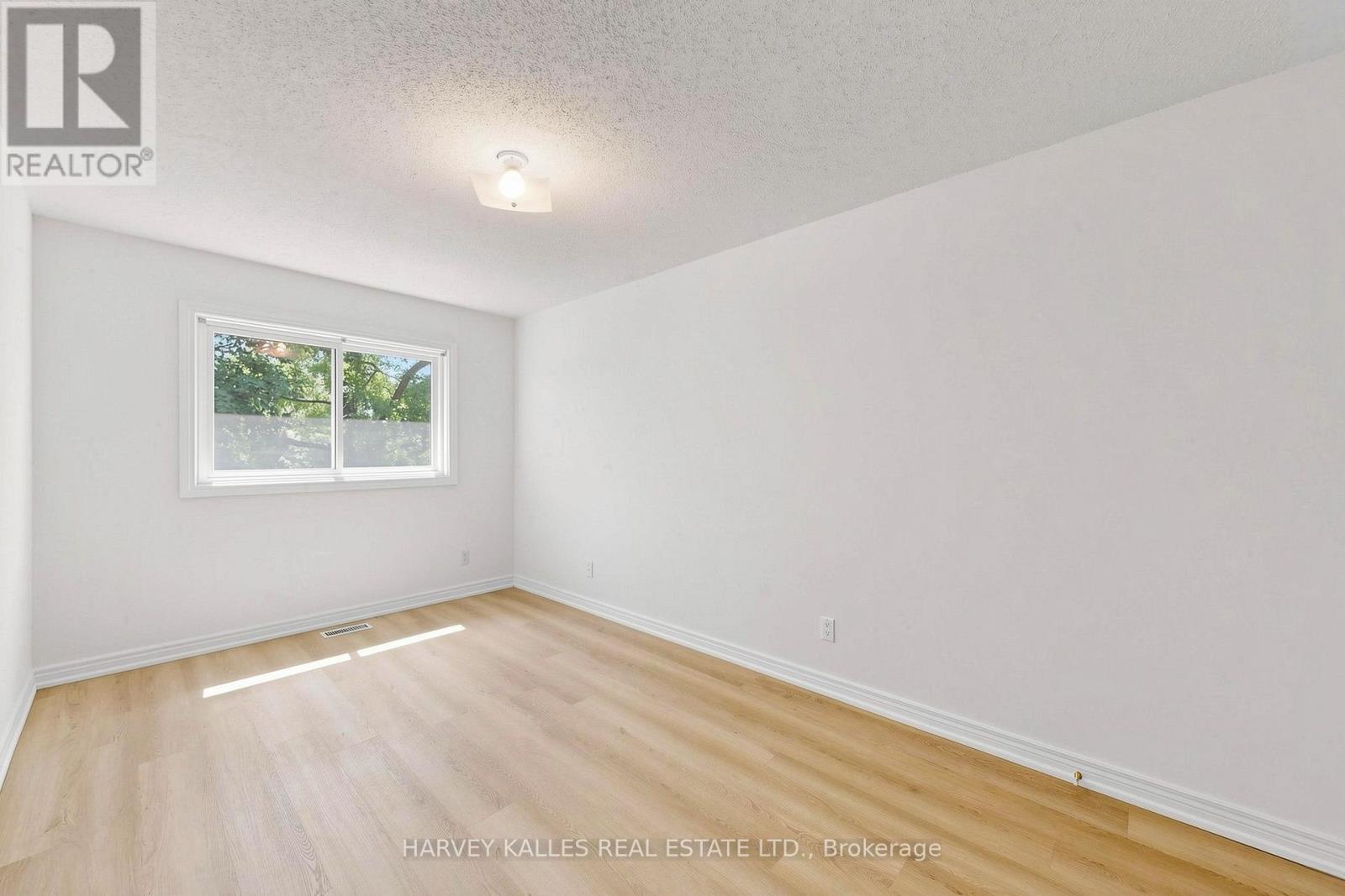 15 WOODVILLE AVENUE