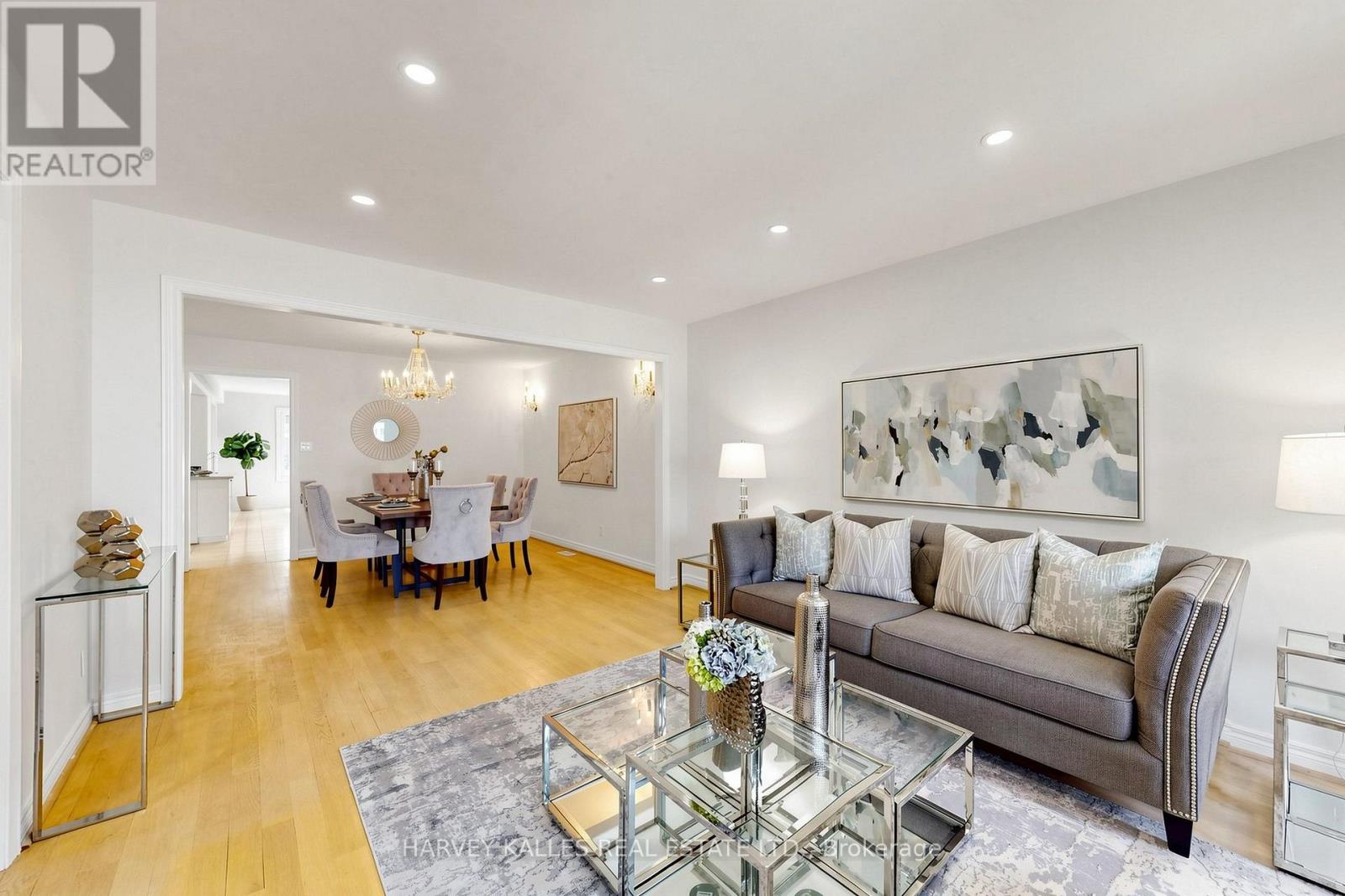 15 WOODVILLE AVENUE