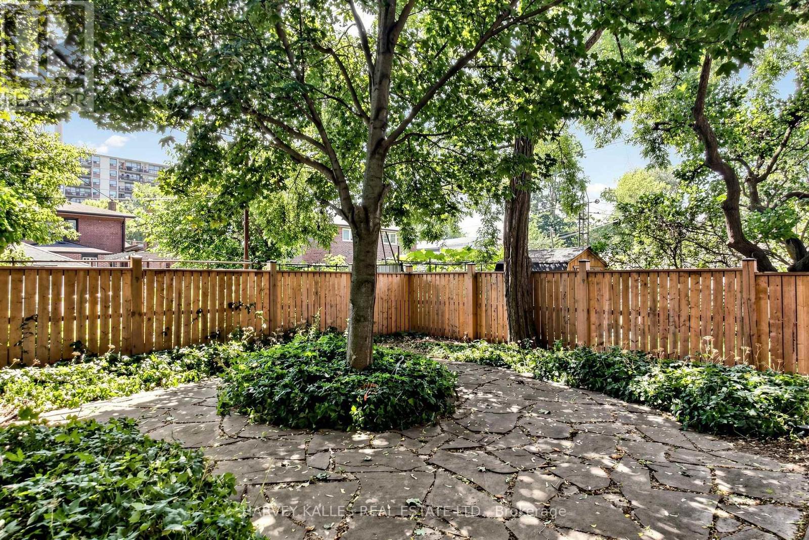 15 WOODVILLE AVENUE