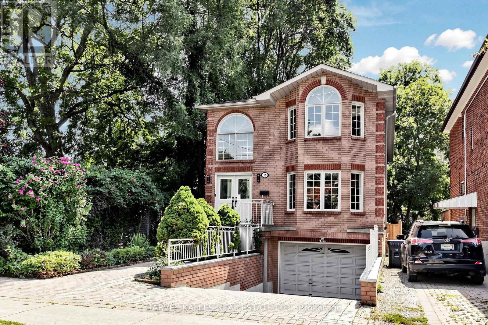 15 WOODVILLE AVENUE