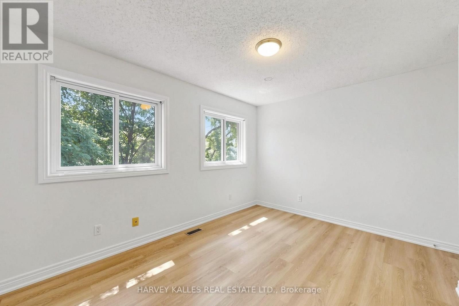15 WOODVILLE AVENUE