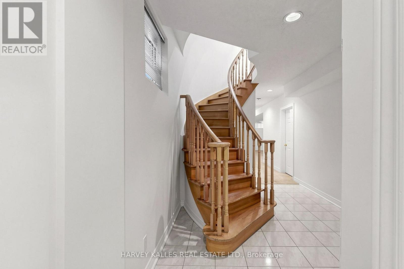 15 WOODVILLE AVENUE