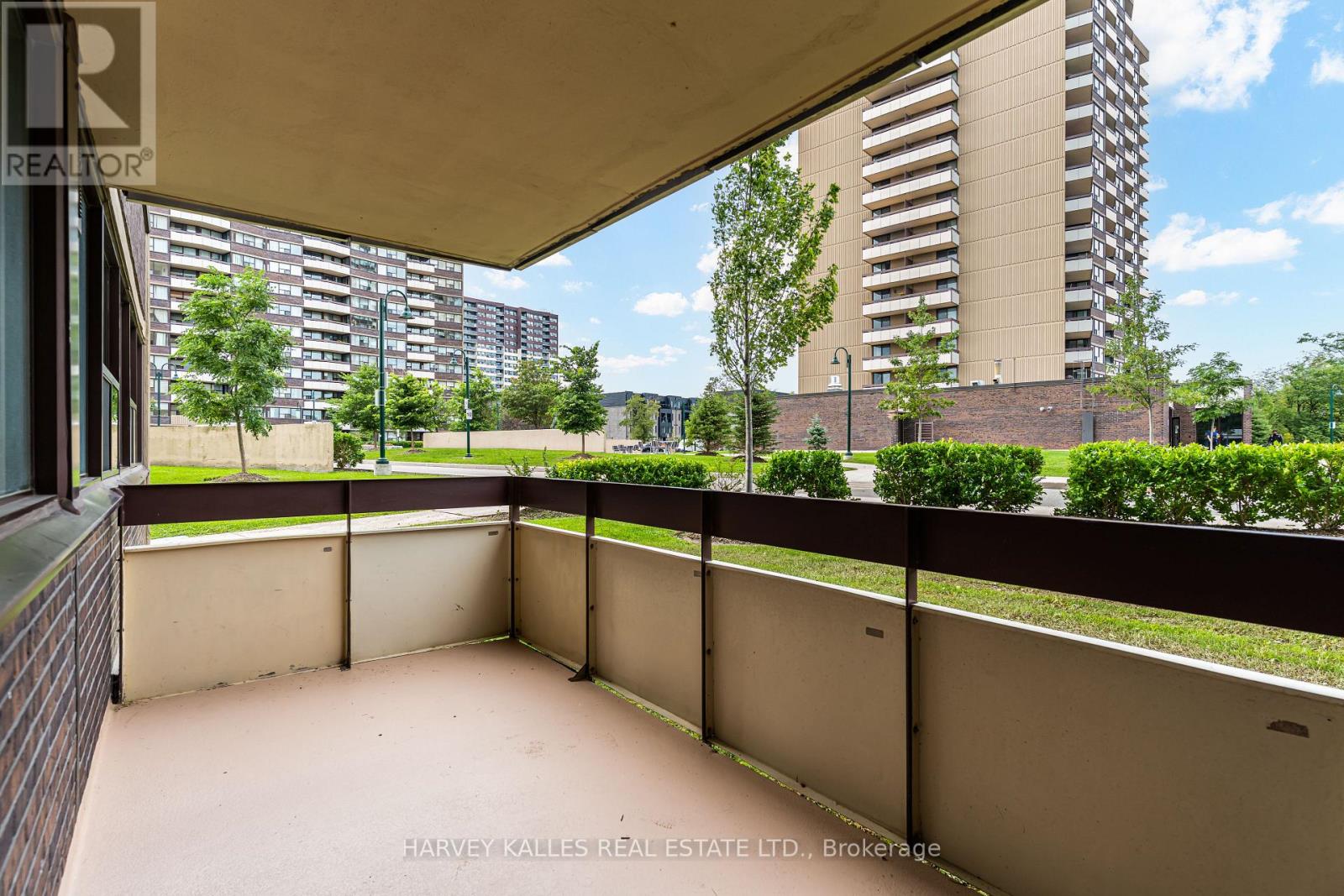 103 - 65 HUNTINGDALE BOULEVARD