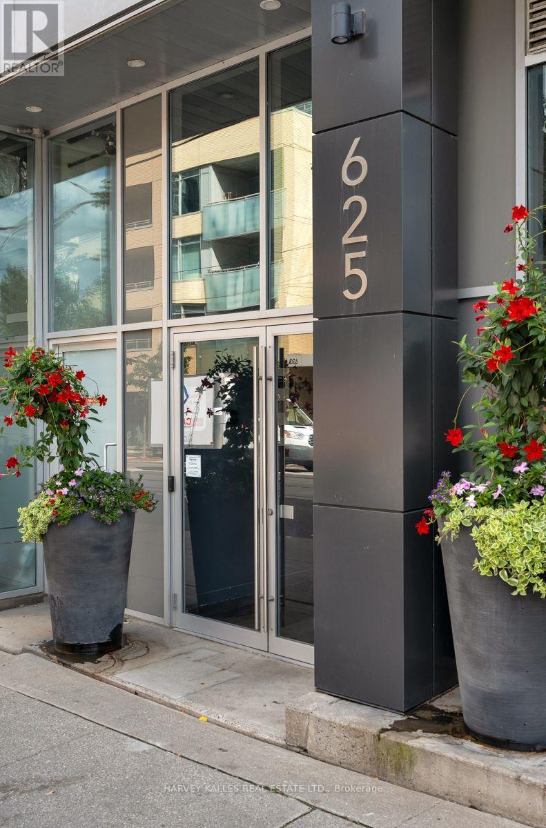 410 - 625 QUEEN STREET E
