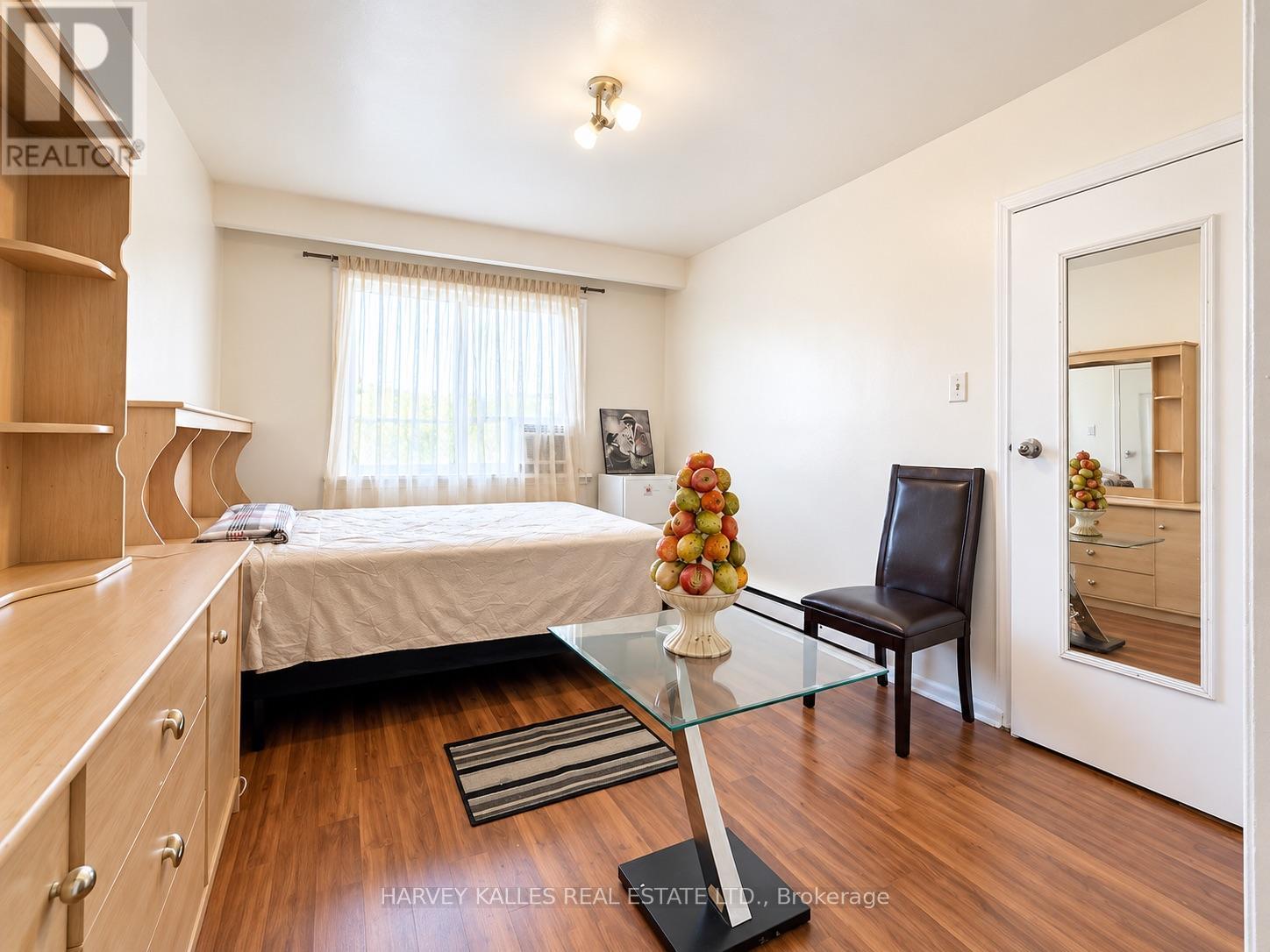 ROOM # 4 - 8 MEDFORD AVENUE