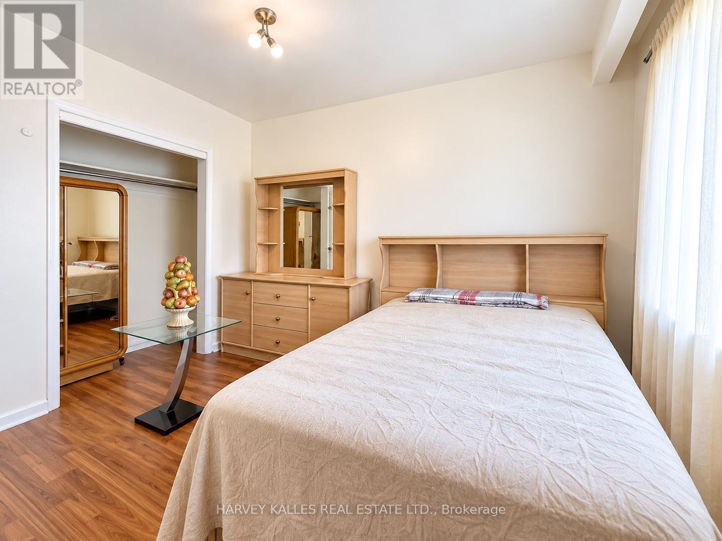 ROOM # 4 - 8 MEDFORD AVENUE