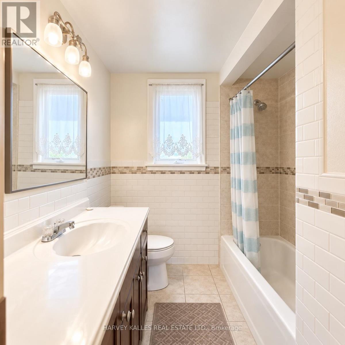 ROOM # 4 - 8 MEDFORD AVENUE