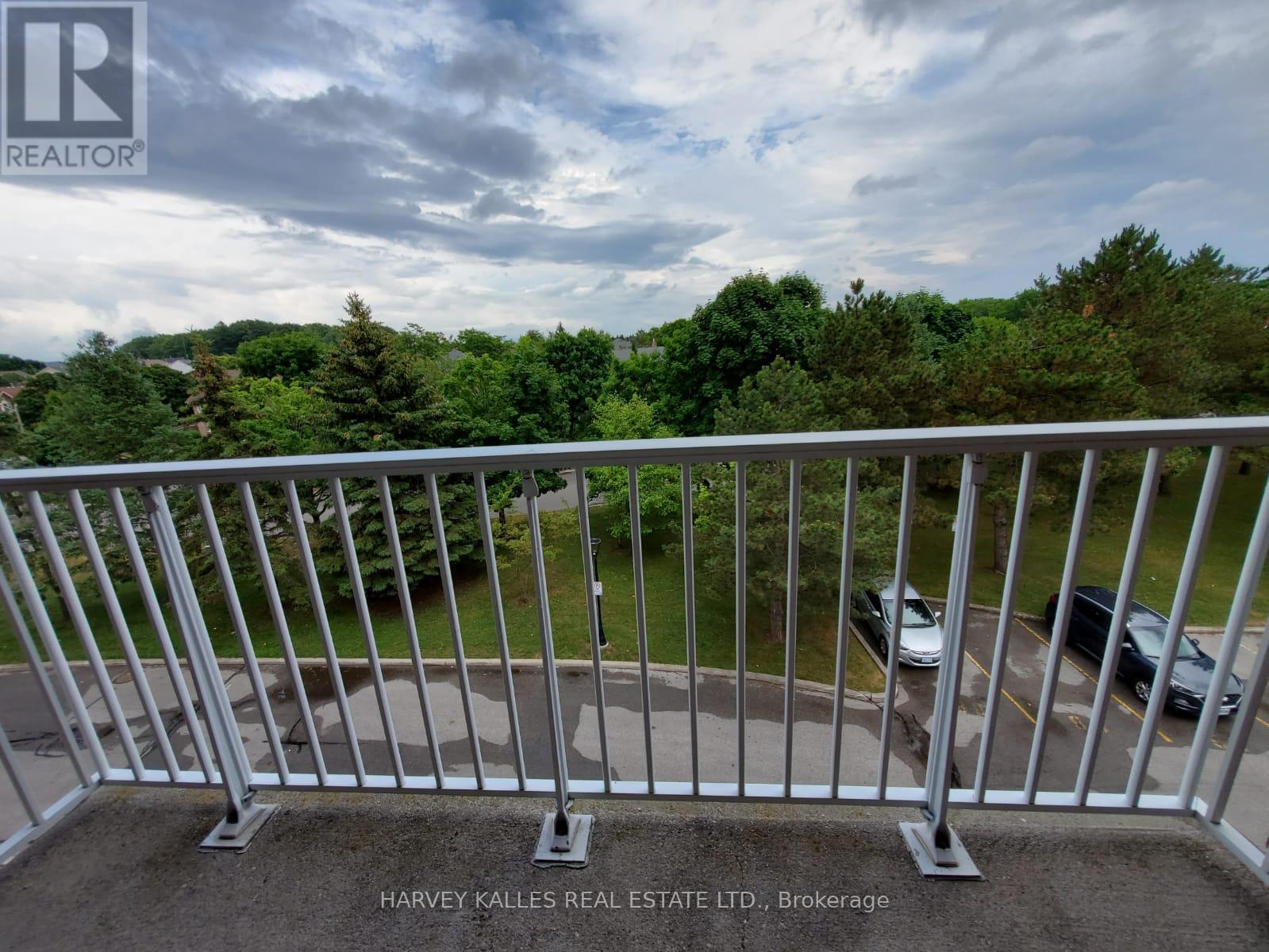 402 - 189 LAKE DRIVEWAY DRIVE W