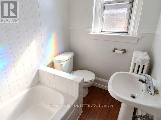 7 - 2220 QUEEN STREET E Unit: 7