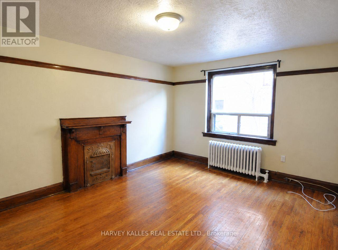 7 - 2220 QUEEN STREET E Unit: 7