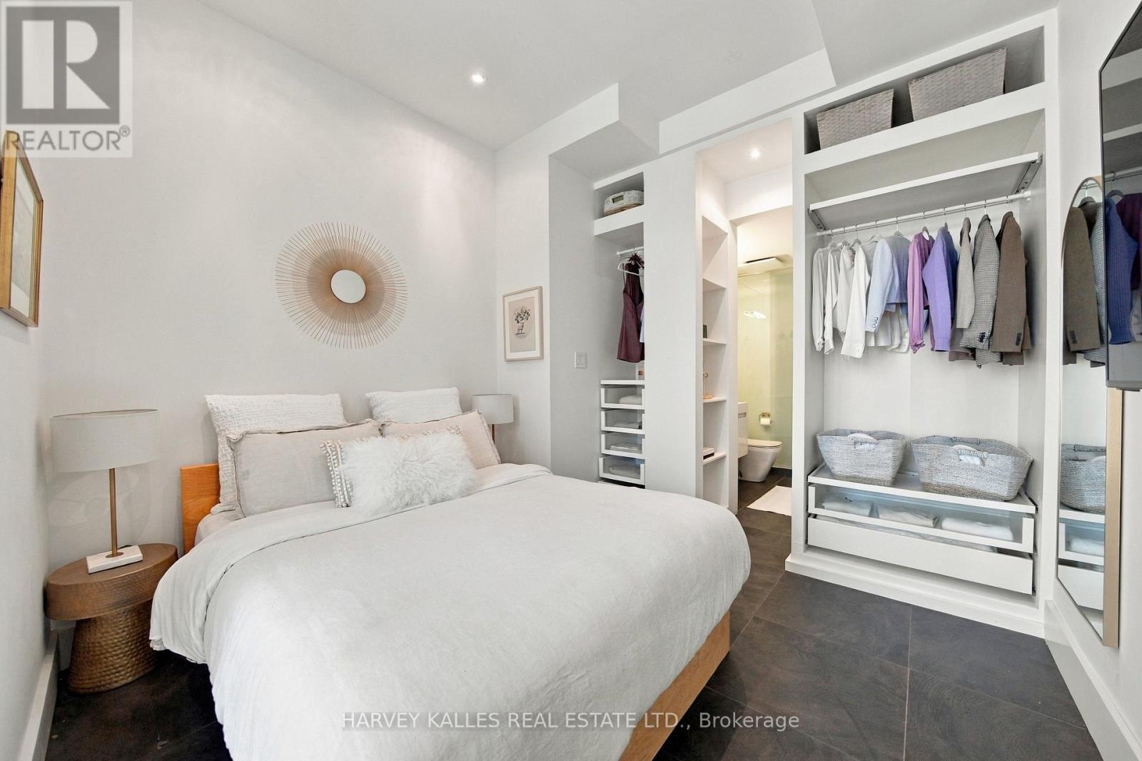 410 - 625 QUEEN STREET E Unit: 410