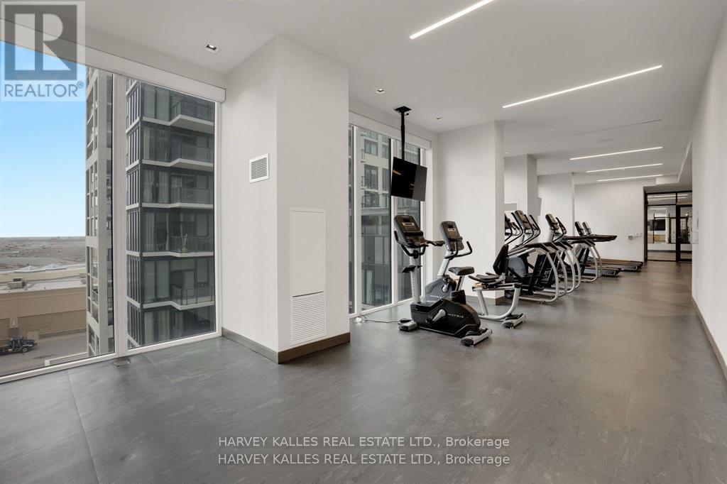 PH 102 - 9000 JANE STREET