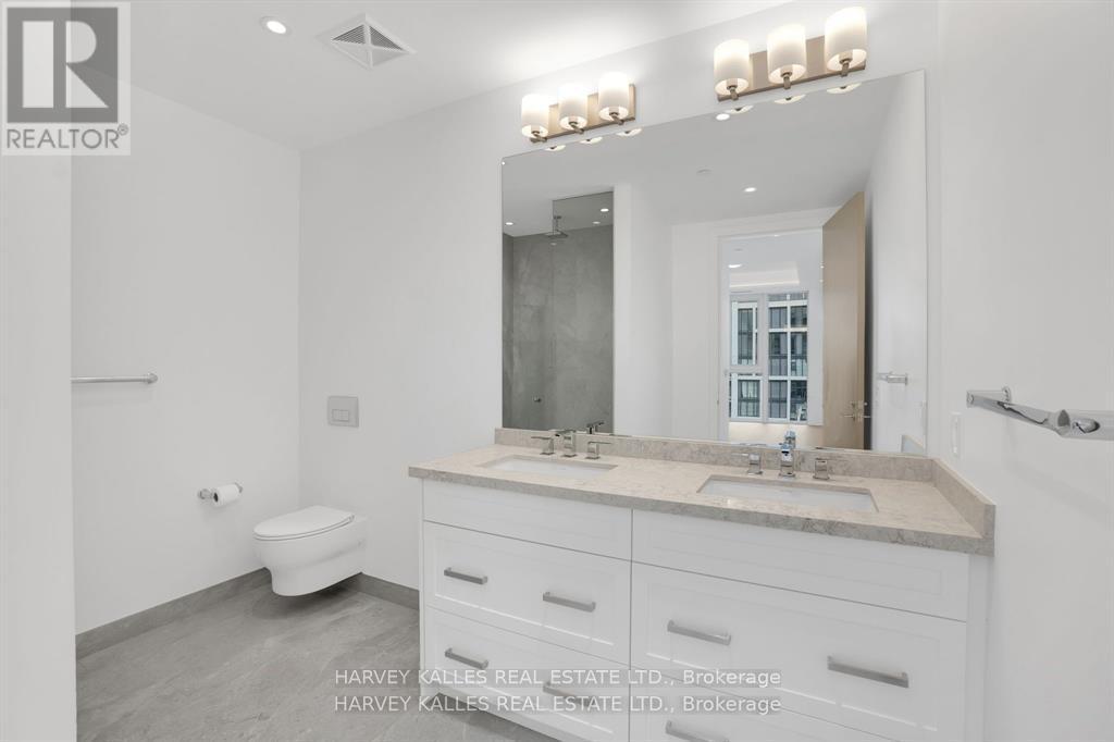 PH 102 - 9000 JANE STREET