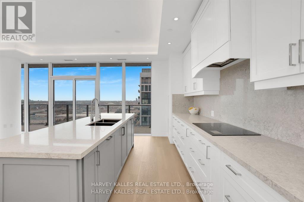 PH 102 - 9000 JANE STREET