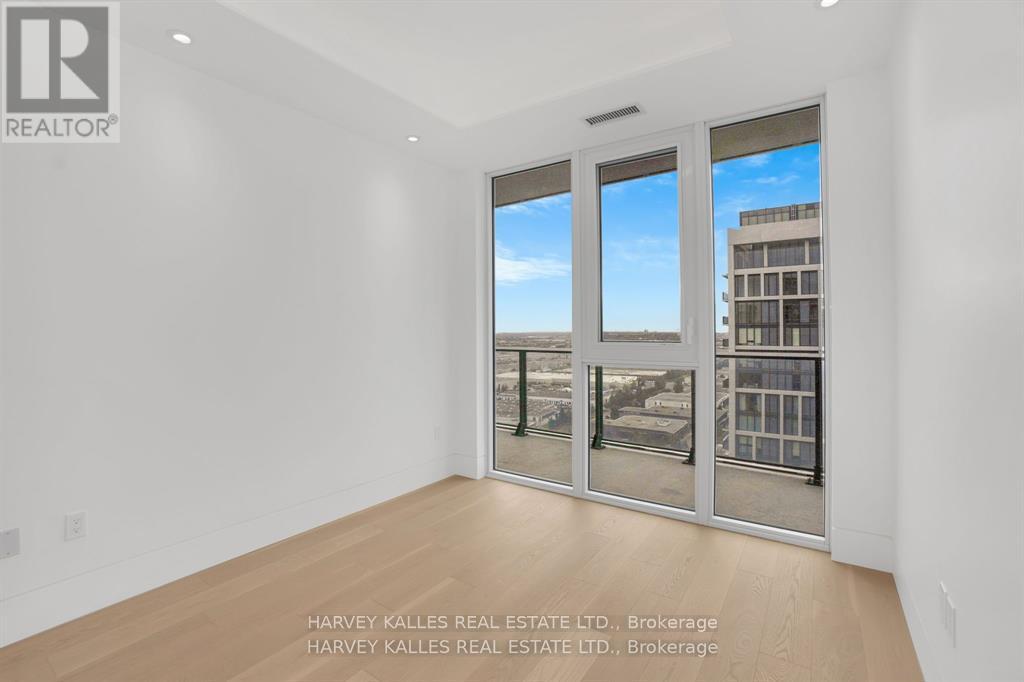 PH 102 - 9000 JANE STREET