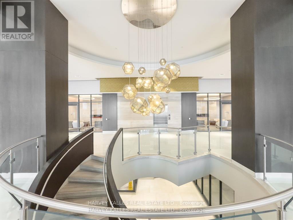 PH 102 - 9000 JANE STREET